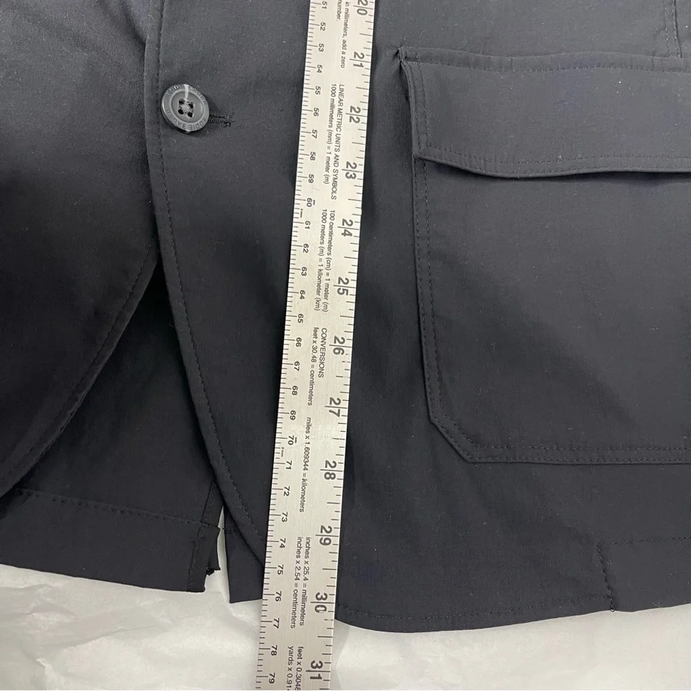 Eddie Bauer Travex Voyager Performance Nylon Lycra Travel Blazer Size 44